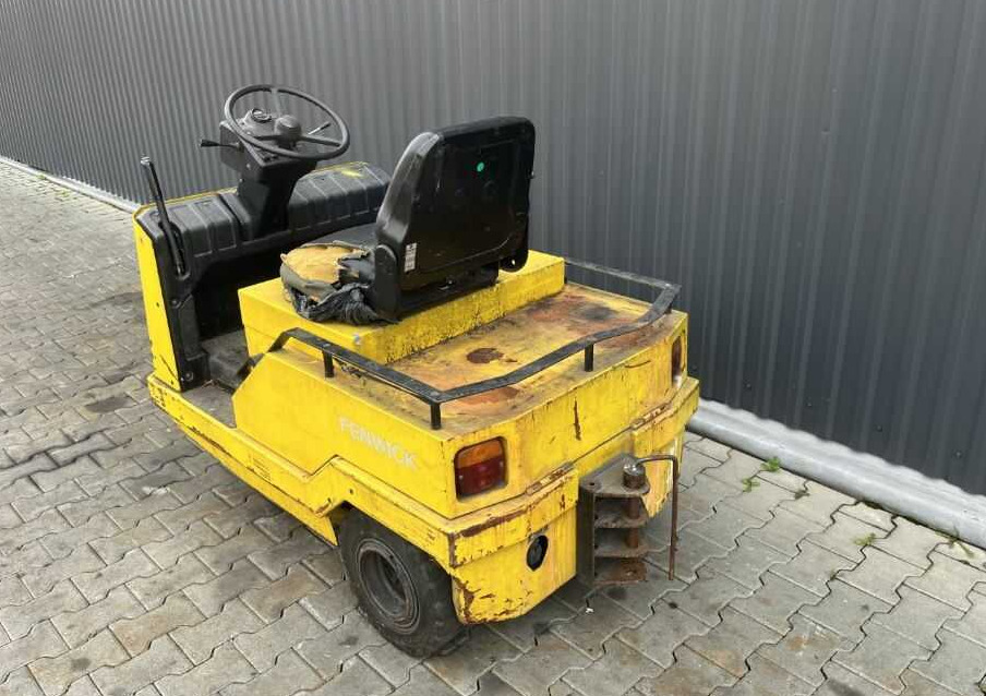 Linde P50Z - Elektrický tahač: obrázek 3 Linde P50Z - Elektrický tahač: obrázek 3