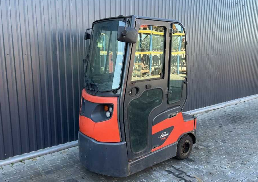 Linde P60 - Elektrický tahač: obrázek 1 Linde P60 - Elektrický tahač: obrázek 1