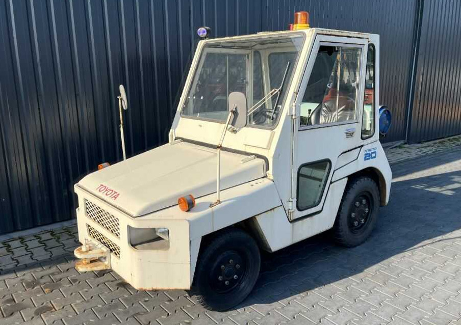 Toyota 2TG20 - Elektrický tahač: obrázek 5 Toyota 2TG20 - Elektrický tahač: obrázek 5