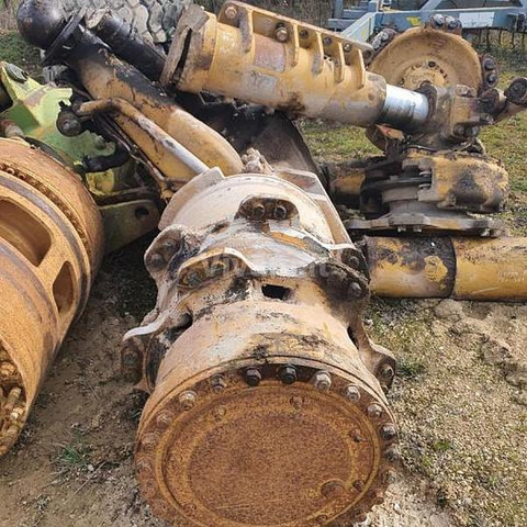 Dampr Caterpillar 769D -: obrázek 8
