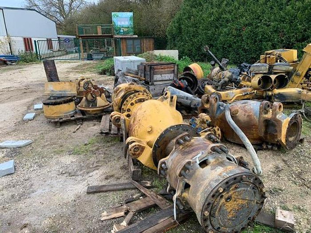 Caterpillar Cat 769 C Cat 771D and Cat 773B pour piece / for parts - - Náprava a díly: obrázek 3 Caterpillar Cat 769 C Cat 771D and Cat 773B pour piece / for parts - - Náprava a díly: obrázek 3