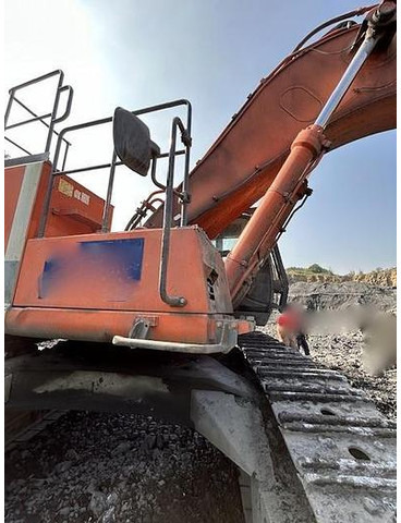 Hitachi ZX670 LCR-3 - Rýpadlo: obrázek 2 Hitachi ZX670 LCR-3 - Rýpadlo: obrázek 2