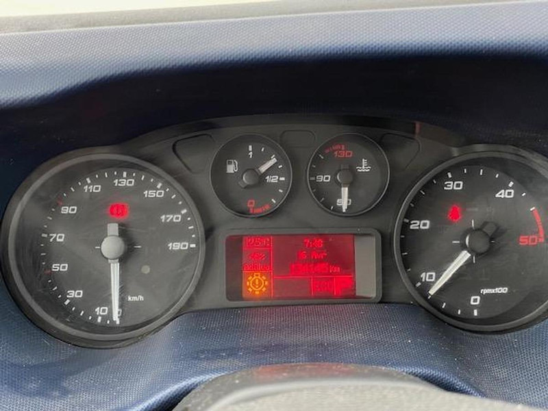 Iveco 35C18 - Sklápěč: obrázek 1 Iveco 35C18 - Sklápěč: obrázek 1