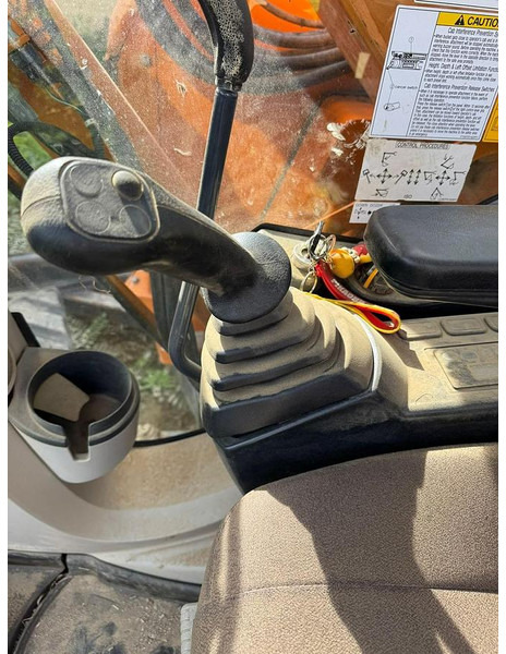 Kobelco SK75 - Mini rýpadlo: obrázek 5 Kobelco SK75 - Mini rýpadlo: obrázek 5