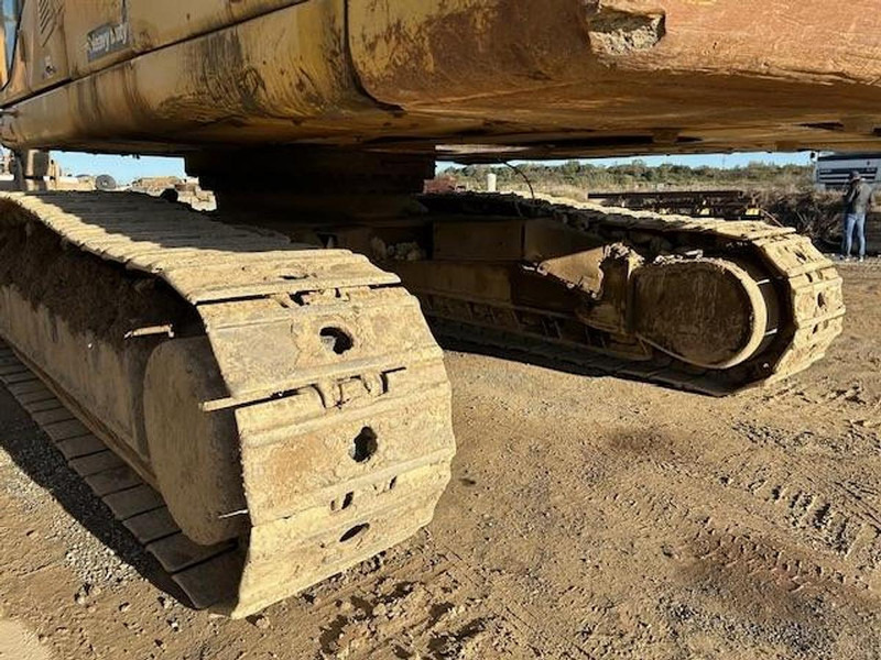 Komatsu PC450 - Pásové rýpadlo: obrázek 4 Komatsu PC450 - Pásové rýpadlo: obrázek 4