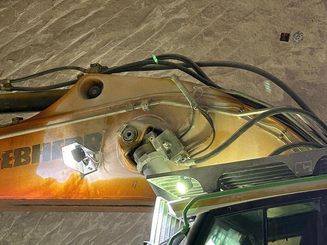 Liebherr R956HD - Pásové rýpadlo: obrázek 5 Liebherr R956HD - Pásové rýpadlo: obrázek 5