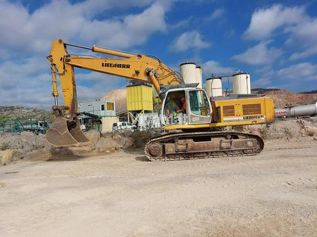 Liebherr R954CHD - Stavební technika: obrázek 3 Liebherr R954CHD - Stavební technika: obrázek 3