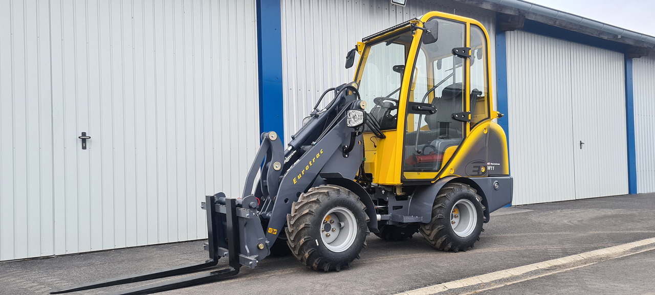 Eurotrac W11 Radlader Hoflader - Kloubový nakladač: obrázek 1 Eurotrac W11 Radlader Hoflader - Kloubový nakladač: obrázek 1