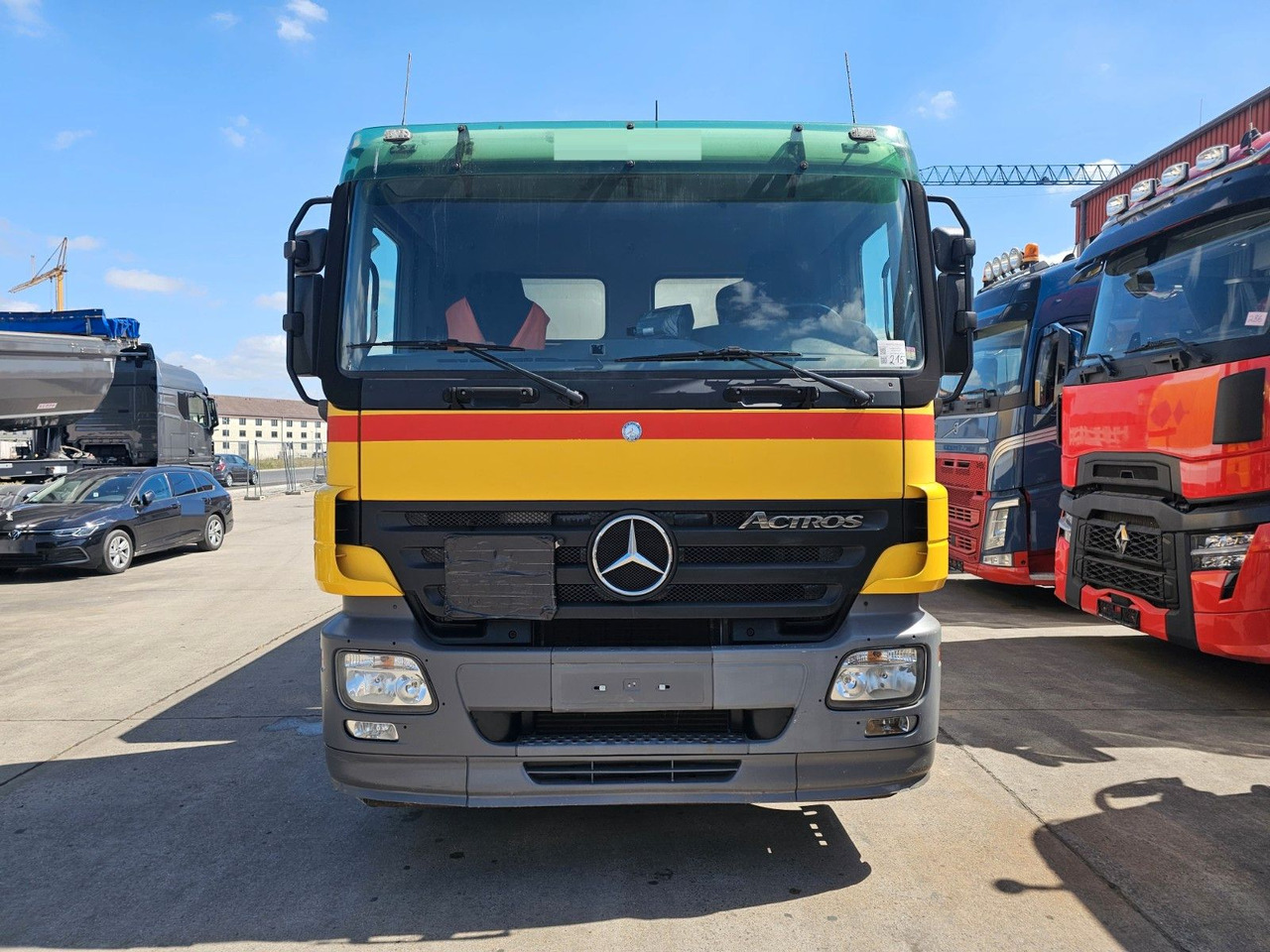 Mercedes-Benz ACTROS 1832 * OBER-& UNTER * 2 KAMMER * KLIMA * - Cisternové vozidlo: obrázek 2 Mercedes-Benz ACTROS 1832 * OBER-& UNTER * 2 KAMMER * KLIMA * - Cisternové vozidlo: obrázek 2