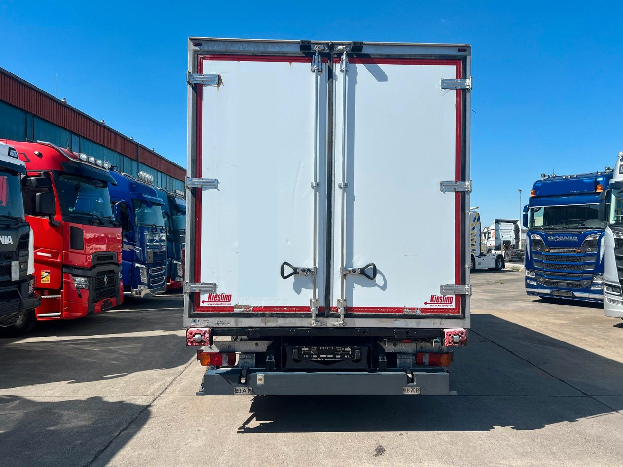 Mercedes-Benz Atego 1224 * KLIMA * THERMO KING * BÄR 1,5t * - Chladírenský nákladní automobil: obrázek 5 Mercedes-Benz Atego 1224 * KLIMA * THERMO KING * BÄR 1,5t * - Chladírenský nákladní automobil: obrázek 5