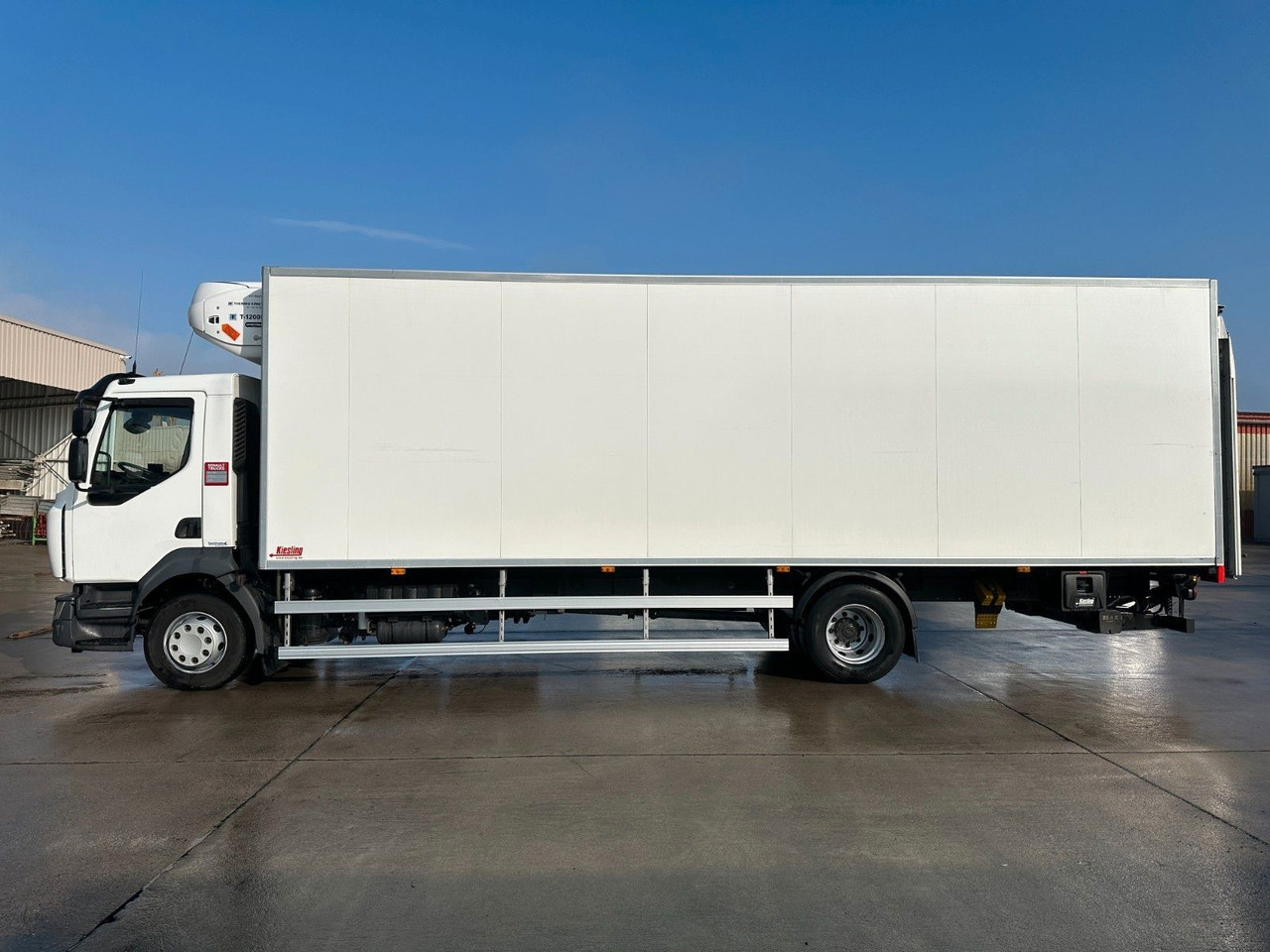 Renault D 16 280 DTI * THERMO-KING T1200R-50 SPECTRUM - Chladírenský nákladní automobil: obrázek 4 Renault D 16 280 DTI * THERMO-KING T1200R-50 SPECTRUM - Chladírenský nákladní automobil: obrázek 4