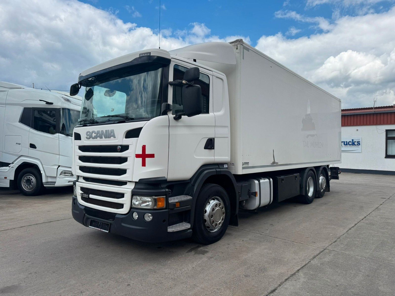 Scania P 380 * KOFFER * LBW 3 TON * LENK / LIFTACHSE * - Skříňový nákladní auto: obrázek 1 Scania P 380 * KOFFER * LBW 3 TON * LENK / LIFTACHSE * - Skříňový nákladní auto: obrázek 1