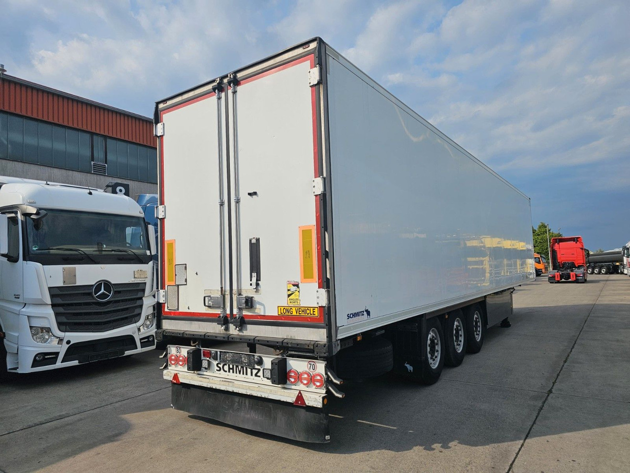 Schmitz Cargobull NKS * DOPPELST. * UNFALL * THERMOK. * LIFT * - Chladírenský návěs: obrázek 5 Schmitz Cargobull NKS * DOPPELST. * UNFALL * THERMOK. * LIFT * - Chladírenský návěs: obrázek 5