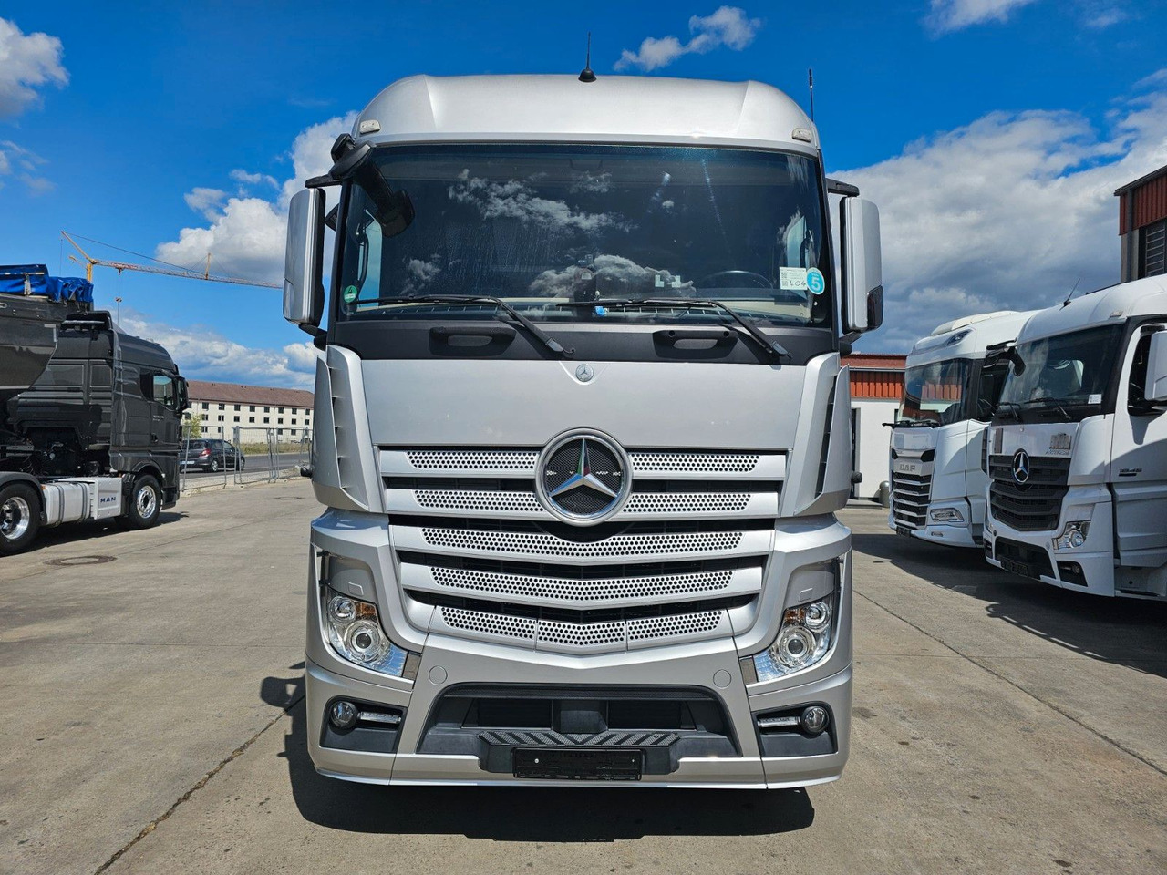 Mercedes-Benz ACTROS 1851 * 2X VORHANDEN * ACC * STANDH. *EUR5 - Tahač: obrázek 2 Mercedes-Benz ACTROS 1851 * 2X VORHANDEN * ACC * STANDH. *EUR5 - Tahač: obrázek 2