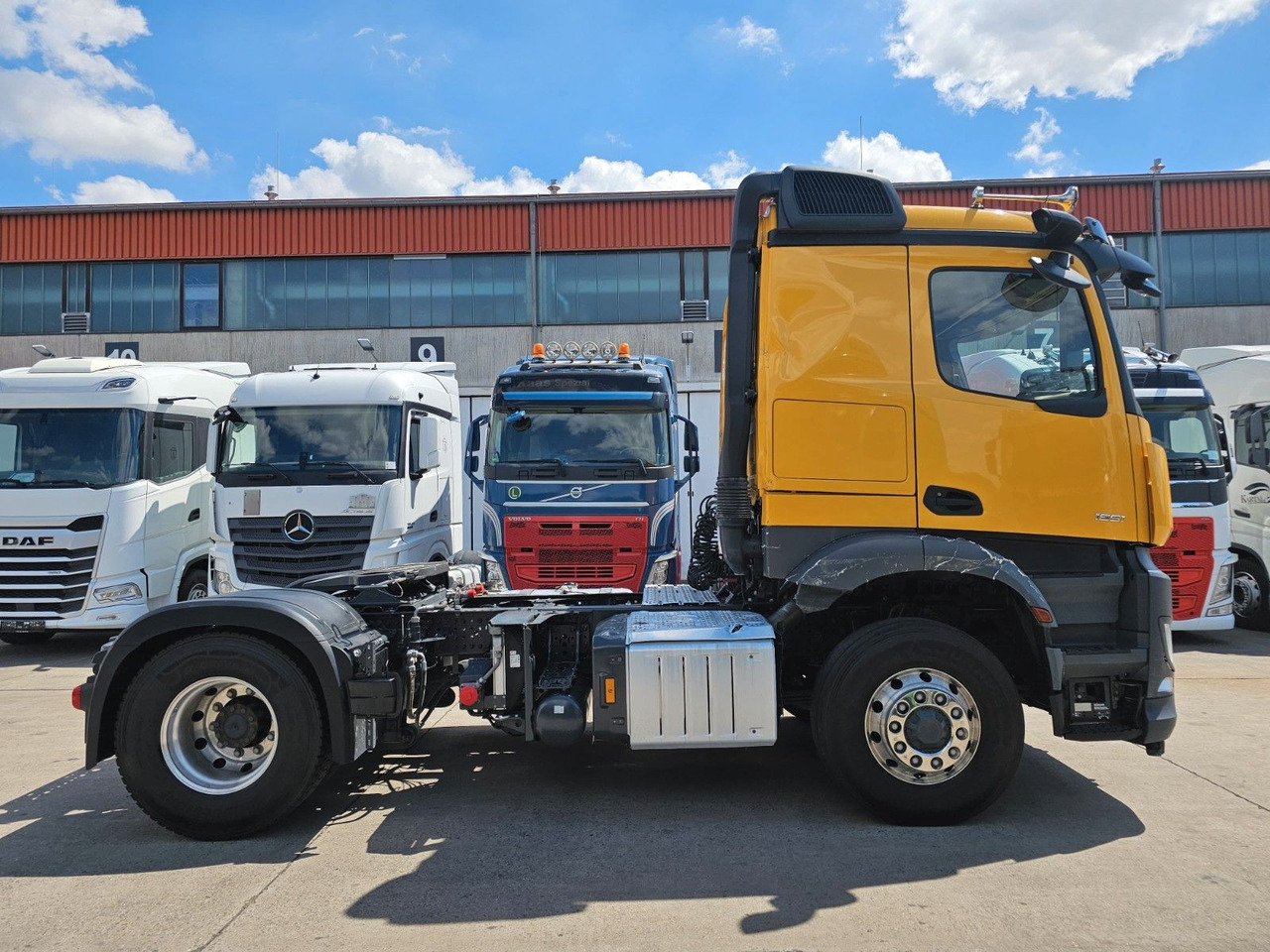 Mercedes-Benz AROCS 1851 LS * HYDRO-DRIVE * ACC * STANDKLIMA * - Tahač: obrázek 4 Mercedes-Benz AROCS 1851 LS * HYDRO-DRIVE * ACC * STANDKLIMA * - Tahač: obrázek 4