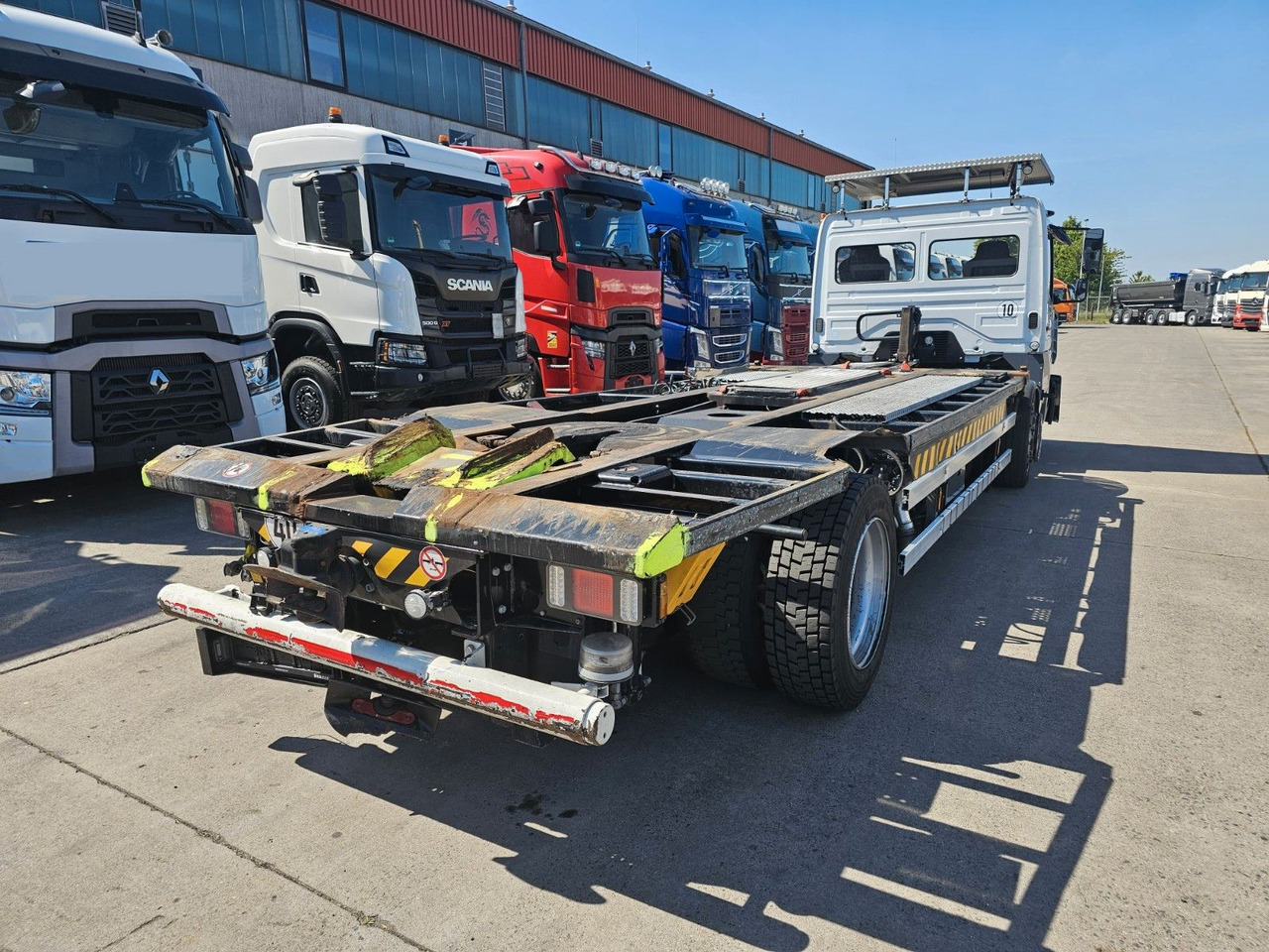 Mercedes-Benz KAMAG * WBH25 * UMSETZER * KLIMA * STANDHEIZ. * - Tahač: obrázek 5 Mercedes-Benz KAMAG * WBH25 * UMSETZER * KLIMA * STANDHEIZ. * - Tahač: obrázek 5