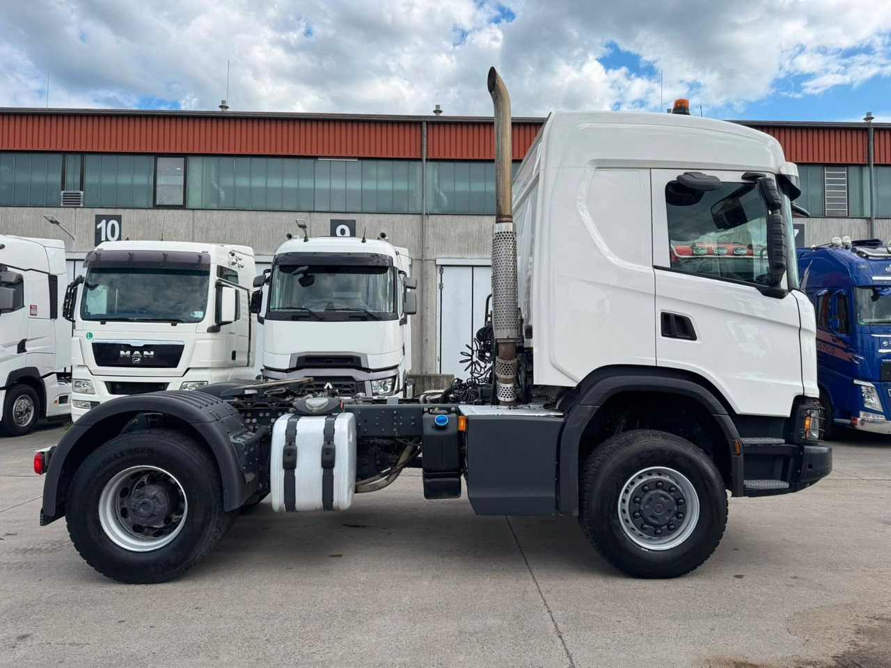 Scania G500 *ALLRAD*KIPPHYDRAULIK* 4 X 4 * - Tahač: obrázek 4 Scania G500 *ALLRAD*KIPPHYDRAULIK* 4 X 4 * - Tahač: obrázek 4