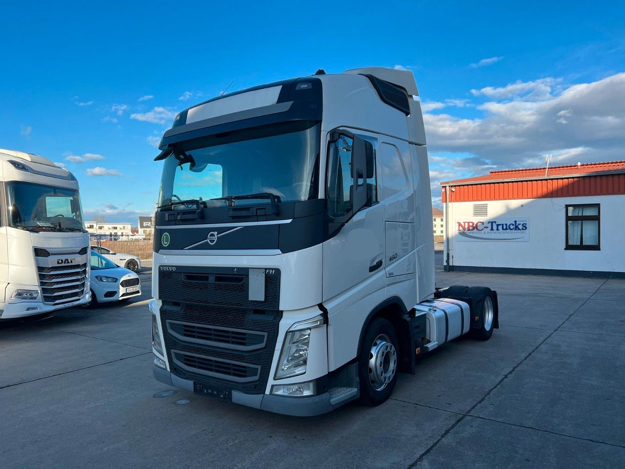 Volvo FH 460 * LOWLINER * RETARDER * VOLLLUFTFEDERUNG - Tahač: obrázek 1 Volvo FH 460 * LOWLINER * RETARDER * VOLLLUFTFEDERUNG - Tahač: obrázek 1