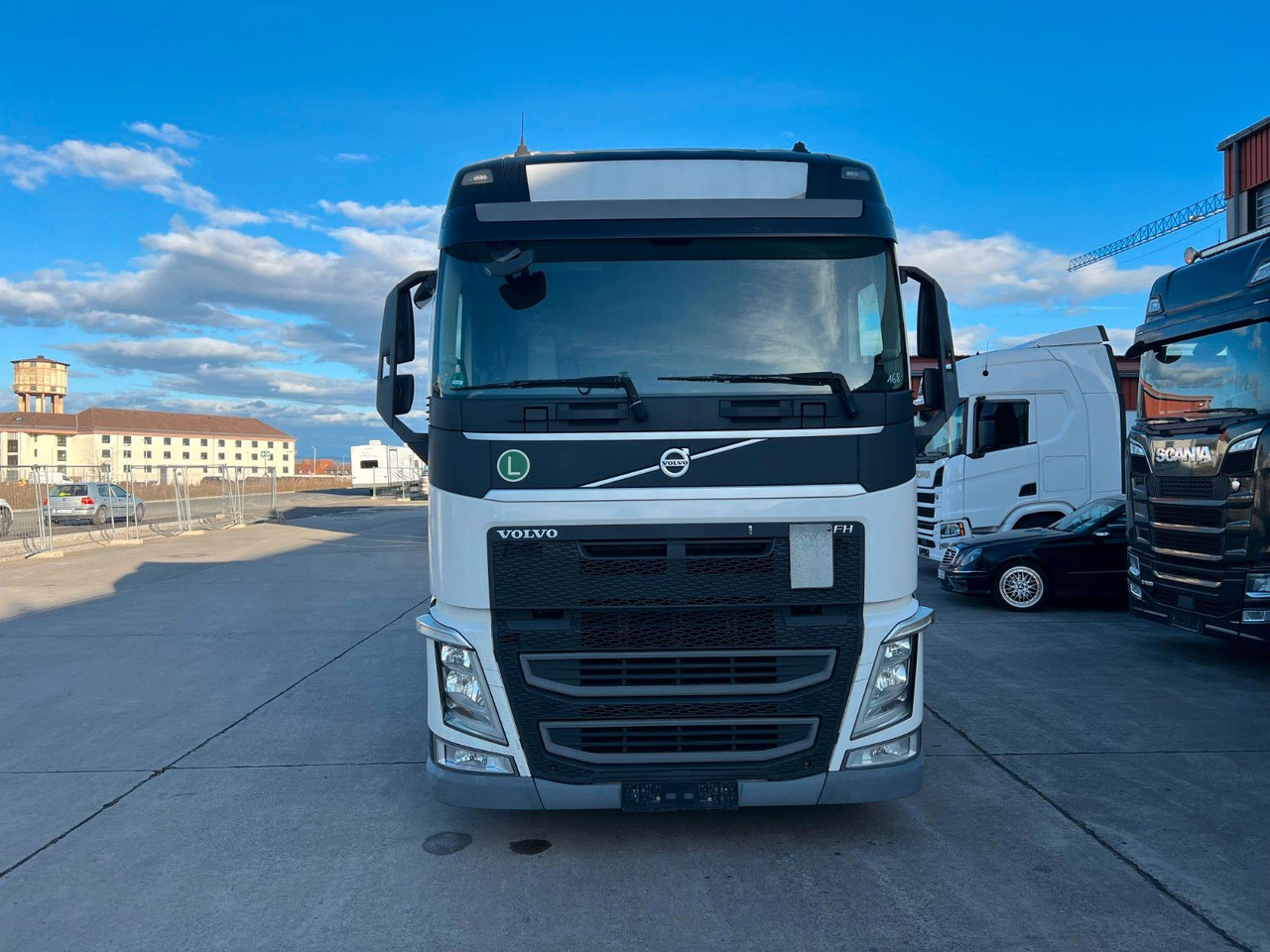 Volvo FH 460 * LOWLINER * RETARDER * VOLLLUFTFEDERUNG - Tahač: obrázek 2 Volvo FH 460 * LOWLINER * RETARDER * VOLLLUFTFEDERUNG - Tahač: obrázek 2