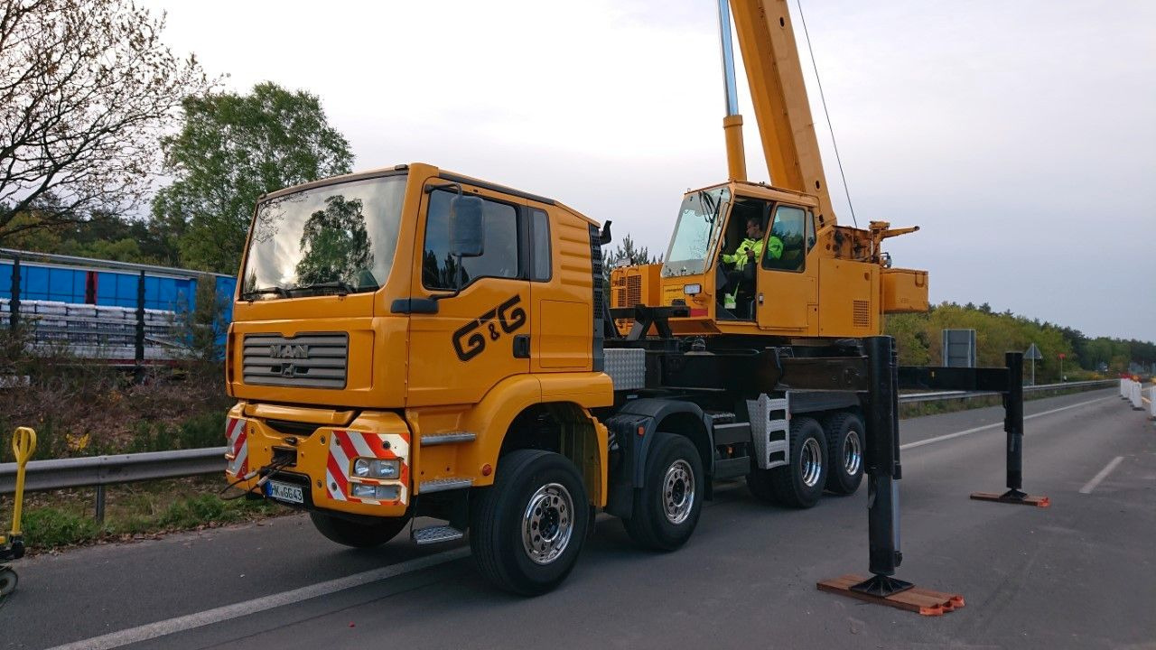 MAN Liebherr LTF 1030-1035-1040 Motor neu - Auto s hydraulickou rukou: obrázek 5 MAN Liebherr LTF 1030-1035-1040 Motor neu - Auto s hydraulickou rukou: obrázek 5