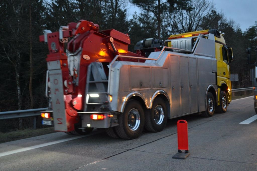 Mercedes-Benz Arocs 4163 8x4 G&G Heavy Wrecker Mercedes-Benz Arocs 4163 8x4 G&G Heavy Wrecker - Odtahovka: obrázek 4 Mercedes-Benz Arocs 4163 8x4 G&G Heavy Wrecker Mercedes-Benz Arocs 4163 8x4 G&G Heavy Wrecker - Odtahovka: obrázek 4