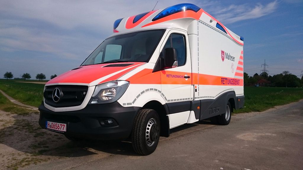 Mercedes-Benz Tigis Mod 2016 wie neu Mercedes-Benz Tigis Mod 2016 wie neu - Pohotovostní vůz: obrázek 5 Mercedes-Benz Tigis Mod 2016 wie neu Mercedes-Benz Tigis Mod 2016 wie neu - Pohotovostní vůz: obrázek 5