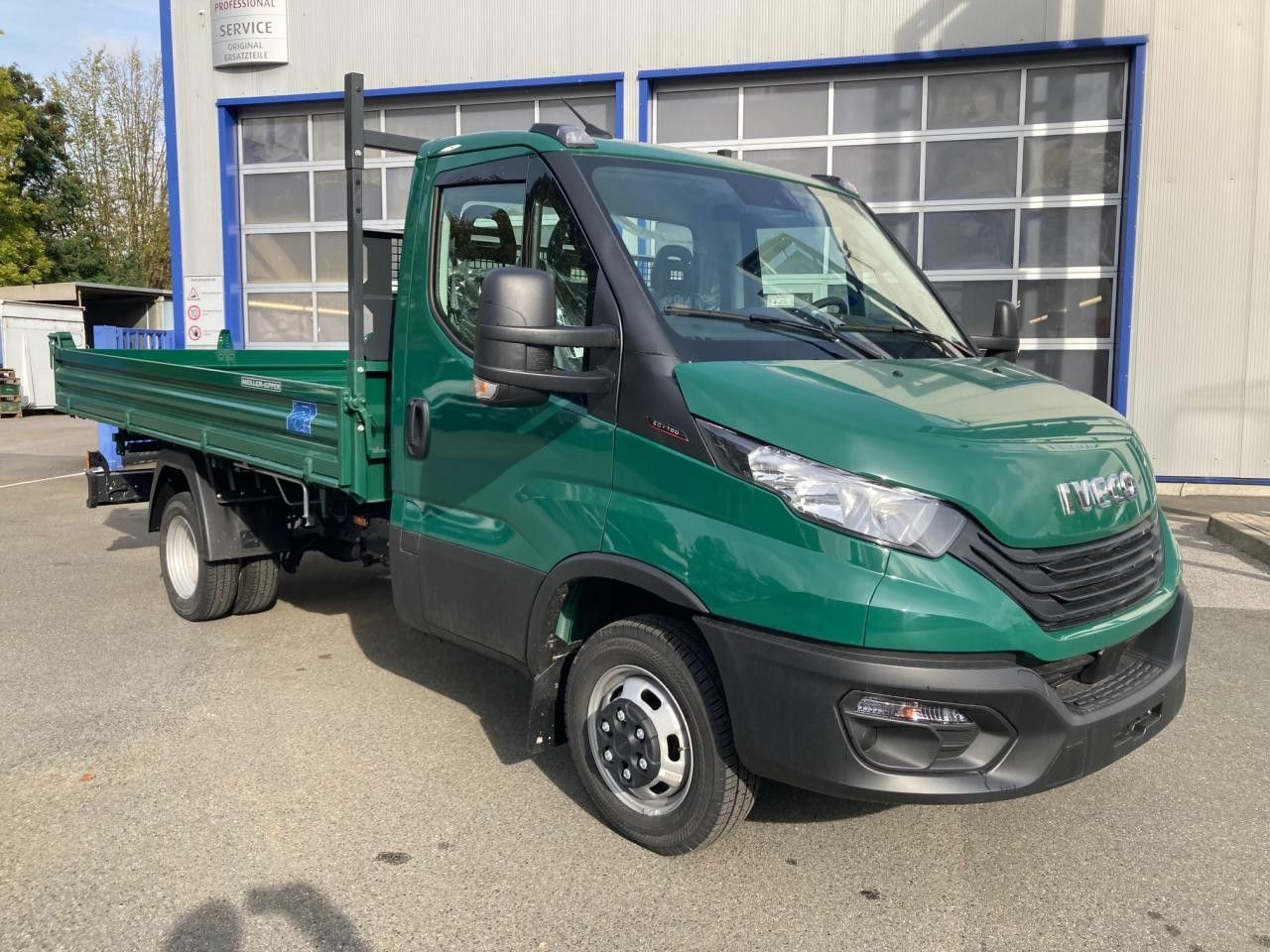 Iveco Daily 50C18H Iveco Daily 50C18H Euro6 Klima AHK ZV - Dodávka sklápěč: obrázek 2 Iveco Daily 50C18H Iveco Daily 50C18H Euro6 Klima AHK ZV - Dodávka sklápěč: obrázek 2