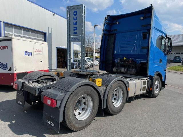 Iveco S-Way AS440X57TZ/P ON (6x4 70 t.) Euro6 Intarder - Tahač: obrázek 4 Iveco S-Way AS440X57TZ/P ON (6x4 70 t.) Euro6 Intarder - Tahač: obrázek 4