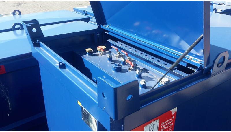 3000 liter high cube IBC tank - Cisternové vozidlo: obrázek 4 3000 liter high cube IBC tank - Cisternové vozidlo: obrázek 4