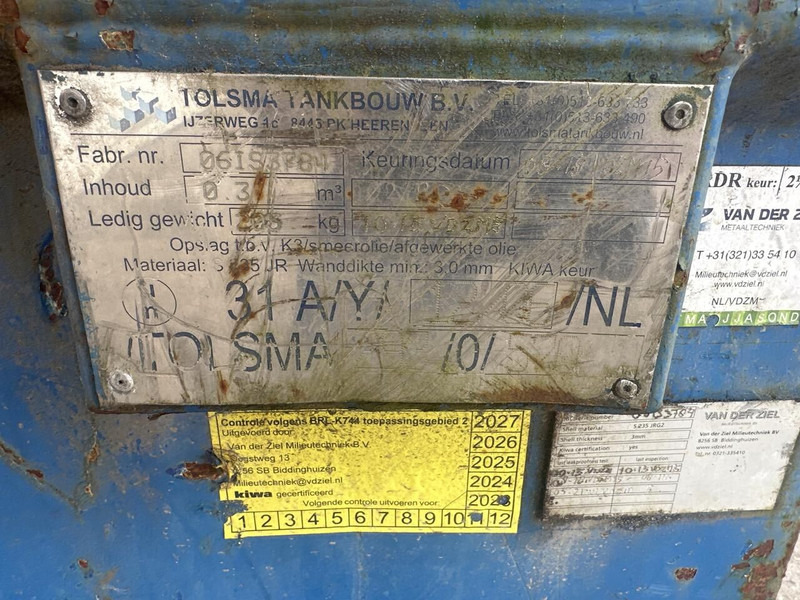 Nový Cisternové vozidlo pro dopravu paliva IBC tank 300 liter - Nieuw: obrázek 6