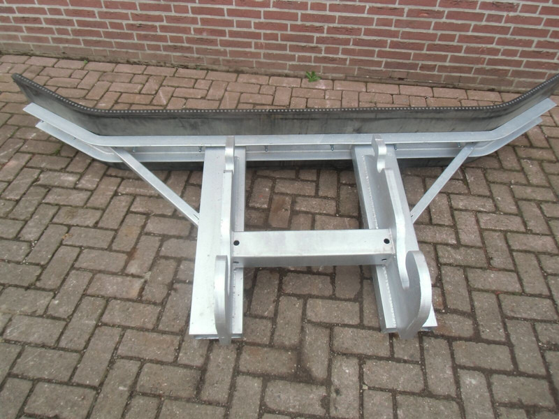 N4610, Rubberschuif CW 2/3 - Stroj na obdělávání půdy: obrázek 1 N4610, Rubberschuif CW 2/3 - Stroj na obdělávání půdy: obrázek 1