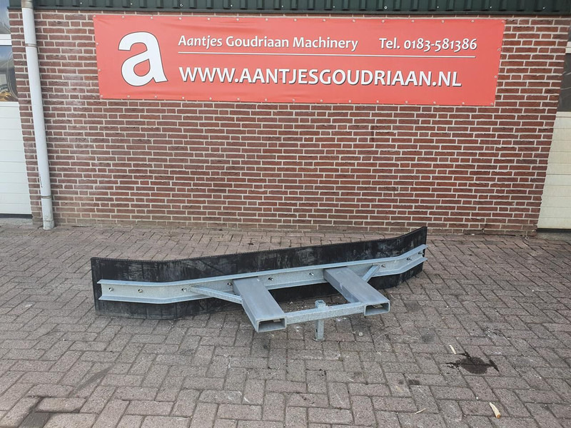 Rubberschuif modderschuif - Stroj na obdělávání půdy: obrázek 1 Rubberschuif modderschuif - Stroj na obdělávání půdy: obrázek 1