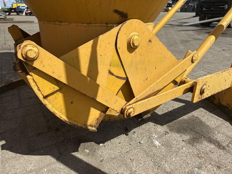 Betonstortkubel staand rond onderlosser - Gebruikt - Lžíce pro Stavební technika: obrázek 5 Betonstortkubel staand rond onderlosser - Gebruikt - Lžíce pro Stavební technika: obrázek 5