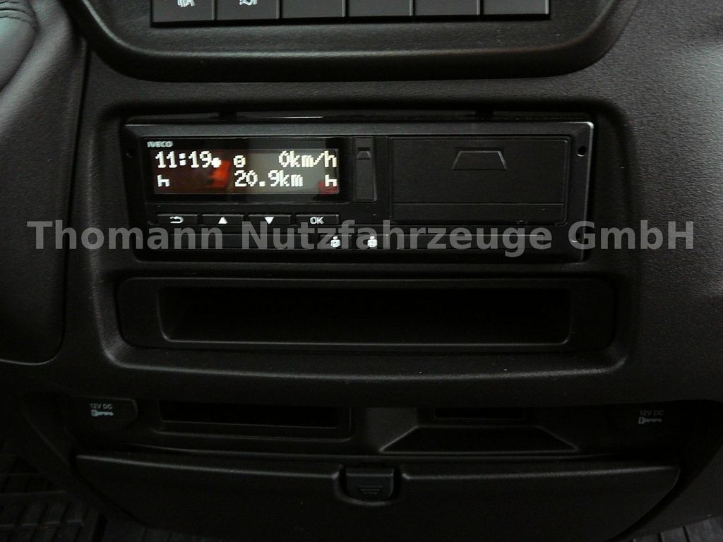 Nový Odtahovka, Dodávka Iveco DAILY 70C18 Schiebeplateau Luftfederung: obrázek 28