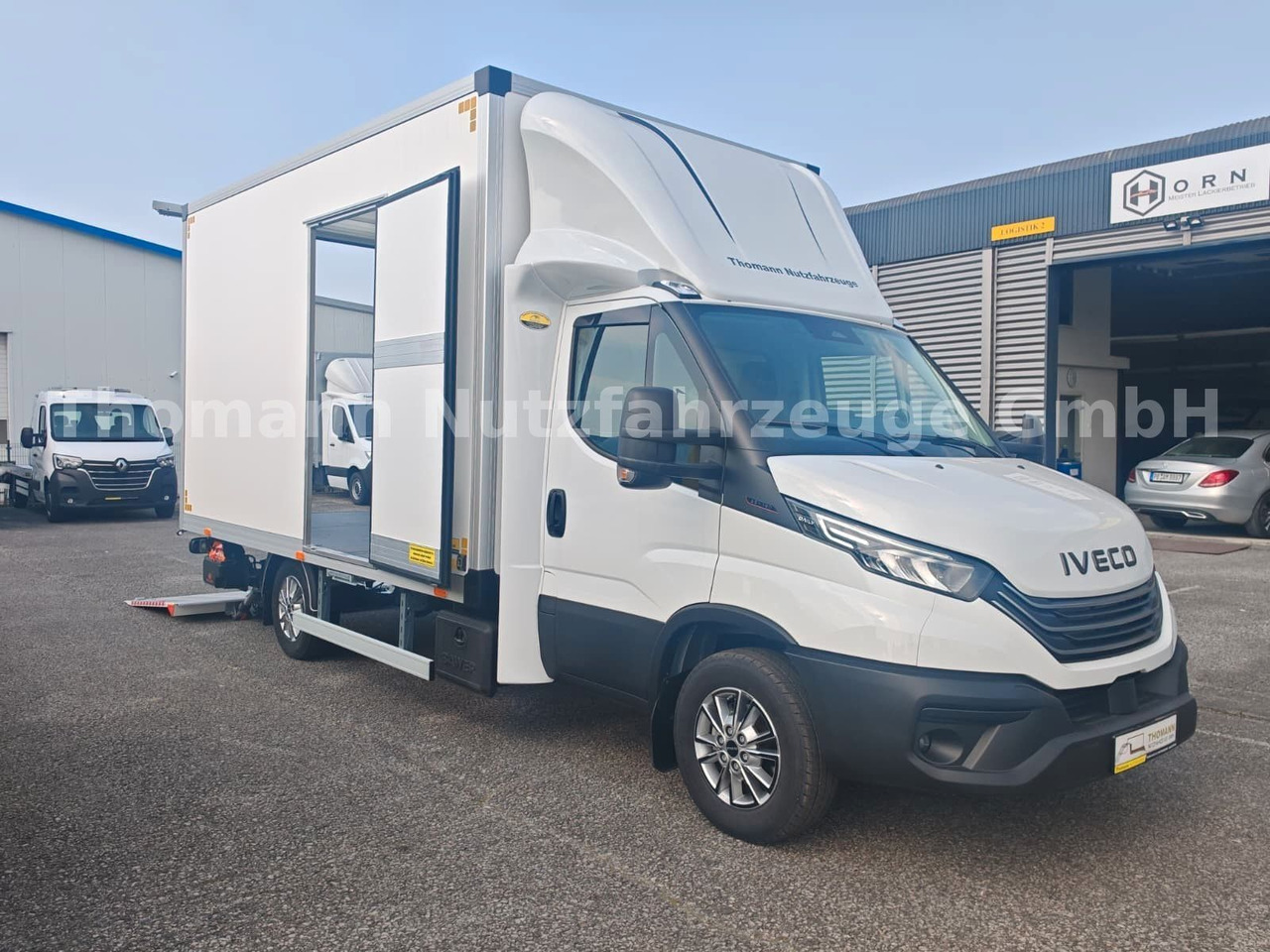 Iveco Daily 35S18 Koffer + LBW Navi/ACC Tempomat - Dodávka skřín: obrázek 1 Iveco Daily 35S18 Koffer + LBW Navi/ACC Tempomat - Dodávka skřín: obrázek 1