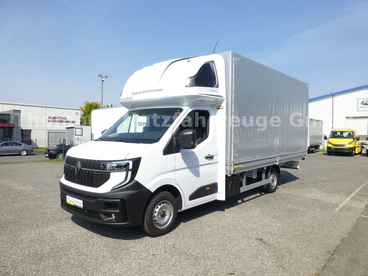 Renault NEW Master Pritsche Plane Schlafkabine - Plachtová dodávka: obrázek 1 Renault NEW Master Pritsche Plane Schlafkabine - Plachtová dodávka: obrázek 1