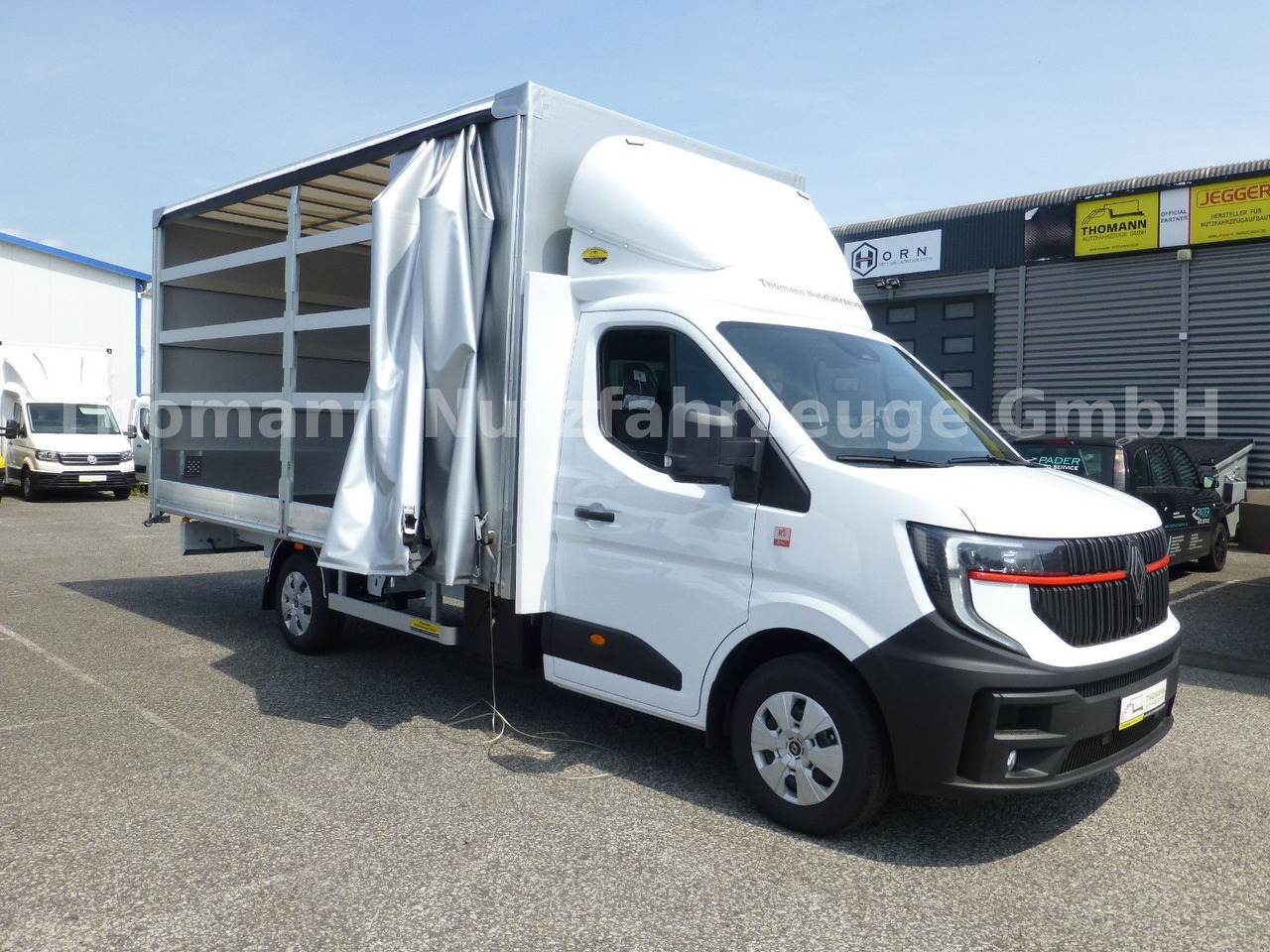Renault NEW Master Pritsche Plane Vollalu - Plachtová dodávka: obrázek 1 Renault NEW Master Pritsche Plane Vollalu - Plachtová dodávka: obrázek 1