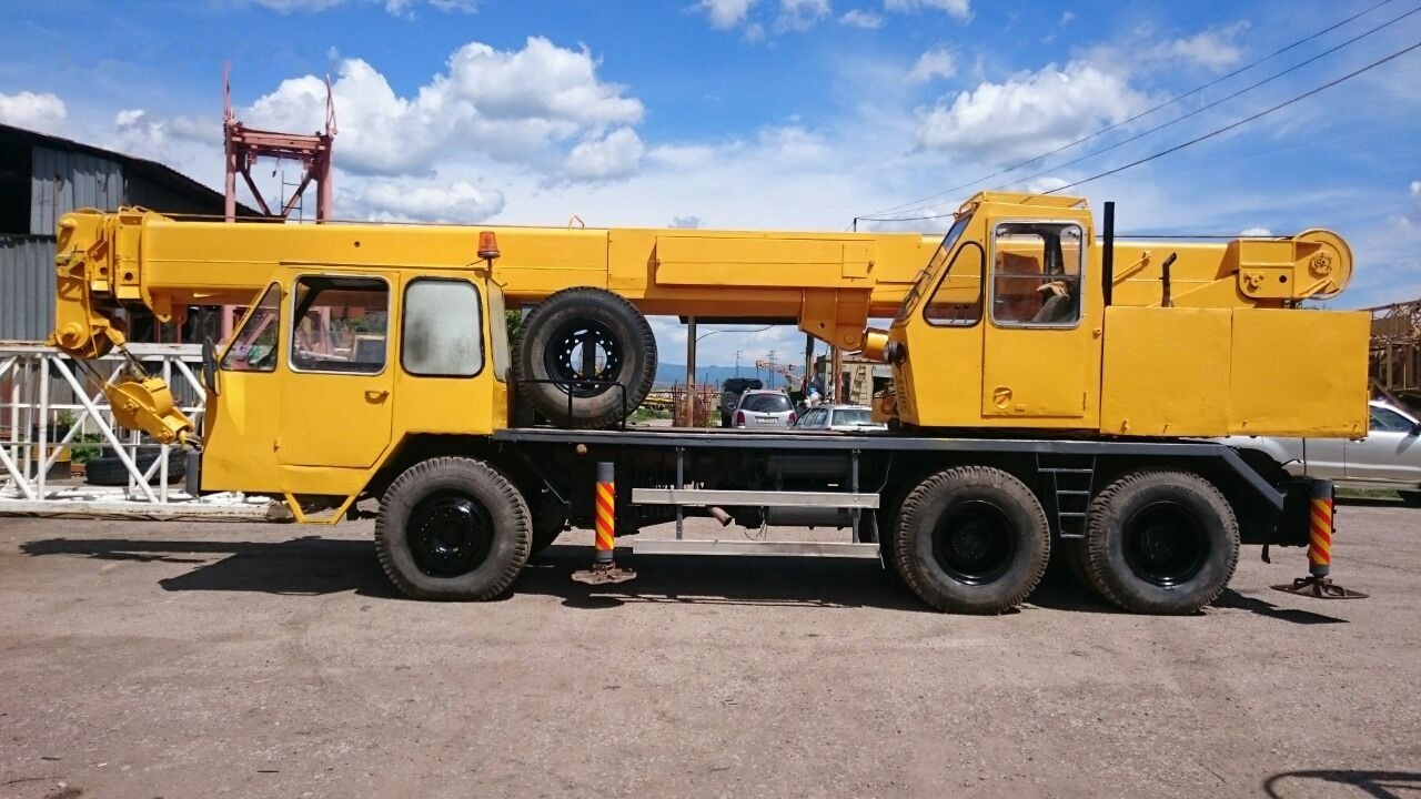 Liebherr LTM 1020 - Autojeřáb: obrázek 2 Liebherr LTM 1020 - Autojeřáb: obrázek 2
