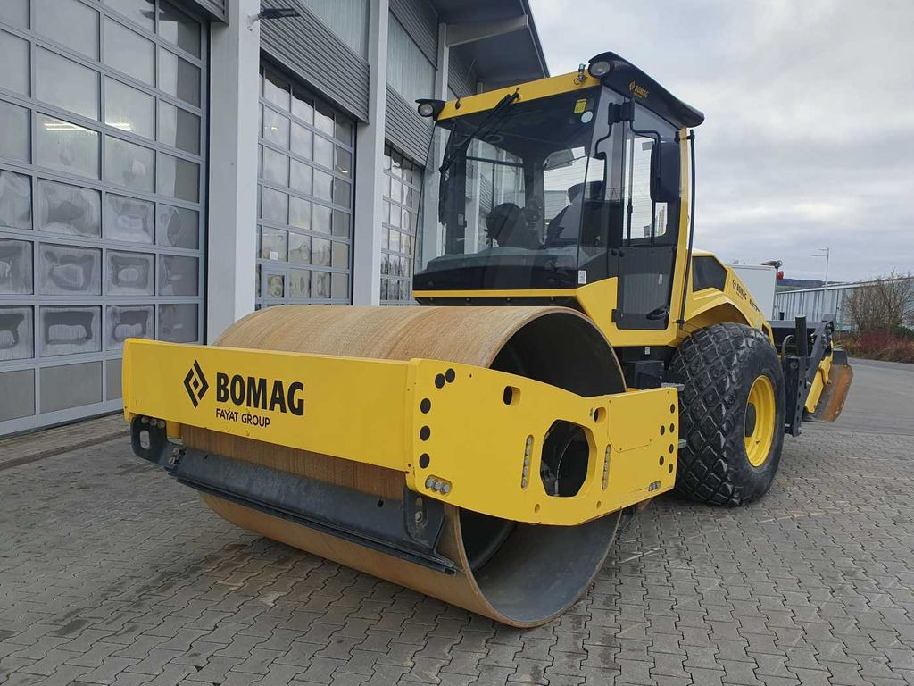 BOMAG BW 213 DH+P-5 / 2022 / Verdichterplatten / Klima - Kompaktor: obrázek 3 BOMAG BW 213 DH+P-5 / 2022 / Verdichterplatten / Klima - Kompaktor: obrázek 3