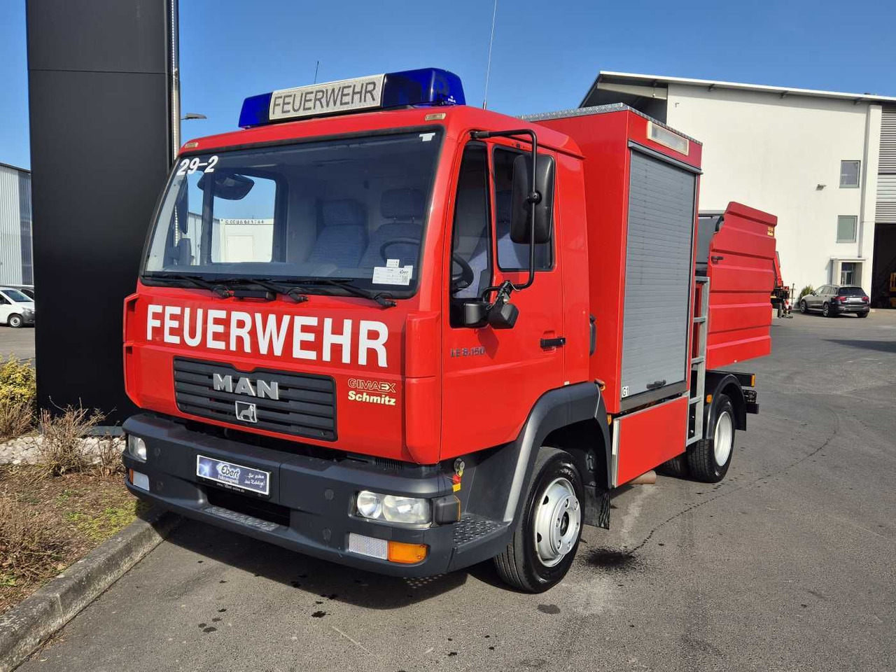MAN LE 8.150 Schaumlöschfahrzeug Schmitz SLF25/25 - Dodávka: obrázek 2 MAN LE 8.150 Schaumlöschfahrzeug Schmitz SLF25/25 - Dodávka: obrázek 2