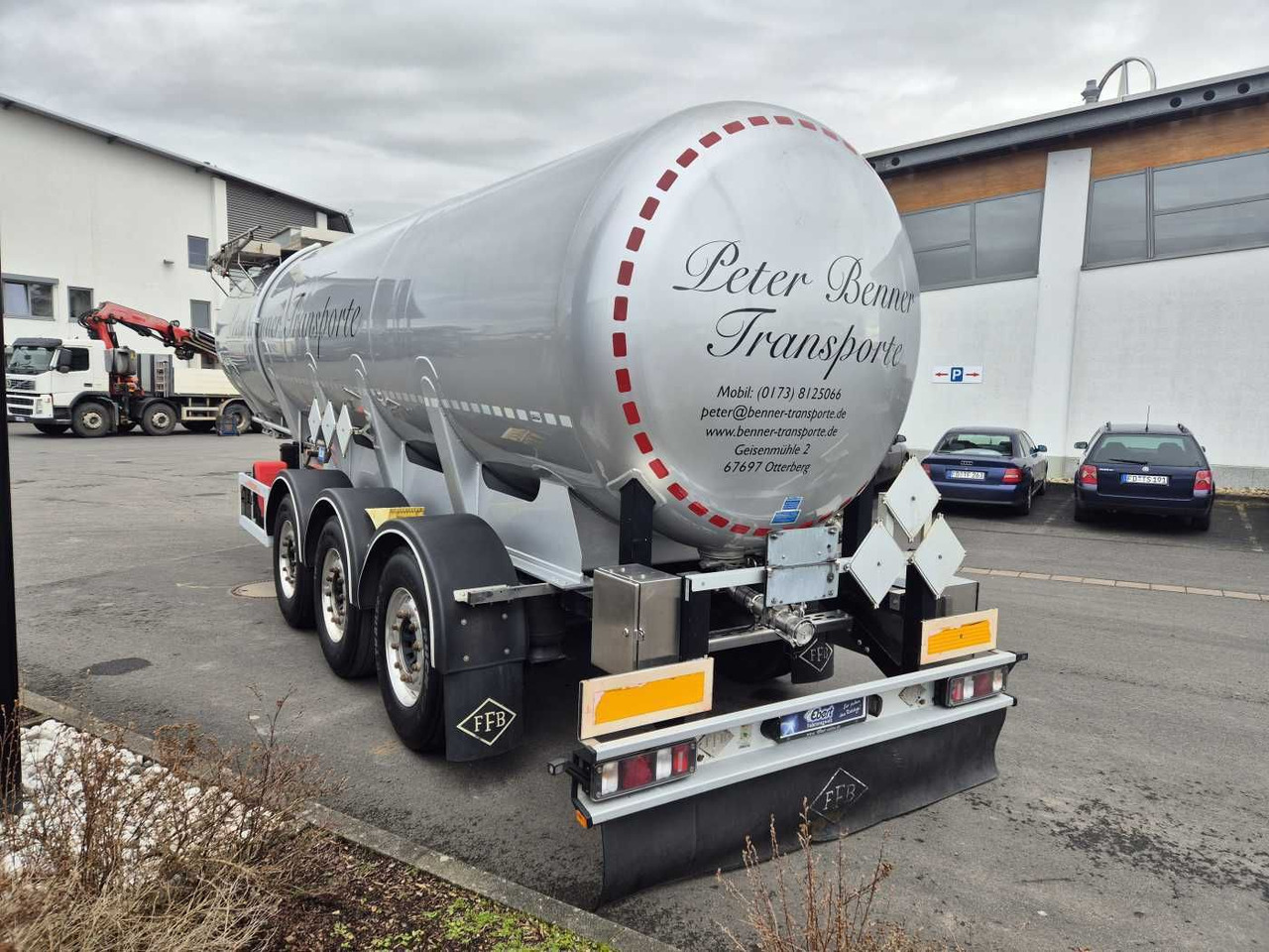 Feldbinder TSA 30.3 Gefahrgut ADR, 1 Kammer 30.000 Liter - Cisternový návěs: obrázek 2 Feldbinder TSA 30.3 Gefahrgut ADR, 1 Kammer 30.000 Liter - Cisternový návěs: obrázek 2