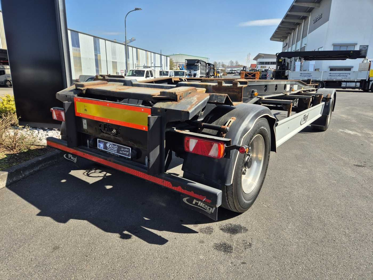 Fliegl ZPS180 Abroll-Container Tropper Pellet-Silo 22m³ Fliegl ZPS180 Abroll-Container Tropper Pellet-Silo 22m³ - Hákový/ Ramenový nosič přívěs: obrázek 2 Fliegl ZPS180 Abroll-Container Tropper Pellet-Silo 22m³ Fliegl ZPS180 Abroll-Container Tropper Pellet-Silo 22m³ - Hákový/ Ramenový nosič přívěs: obrázek 2