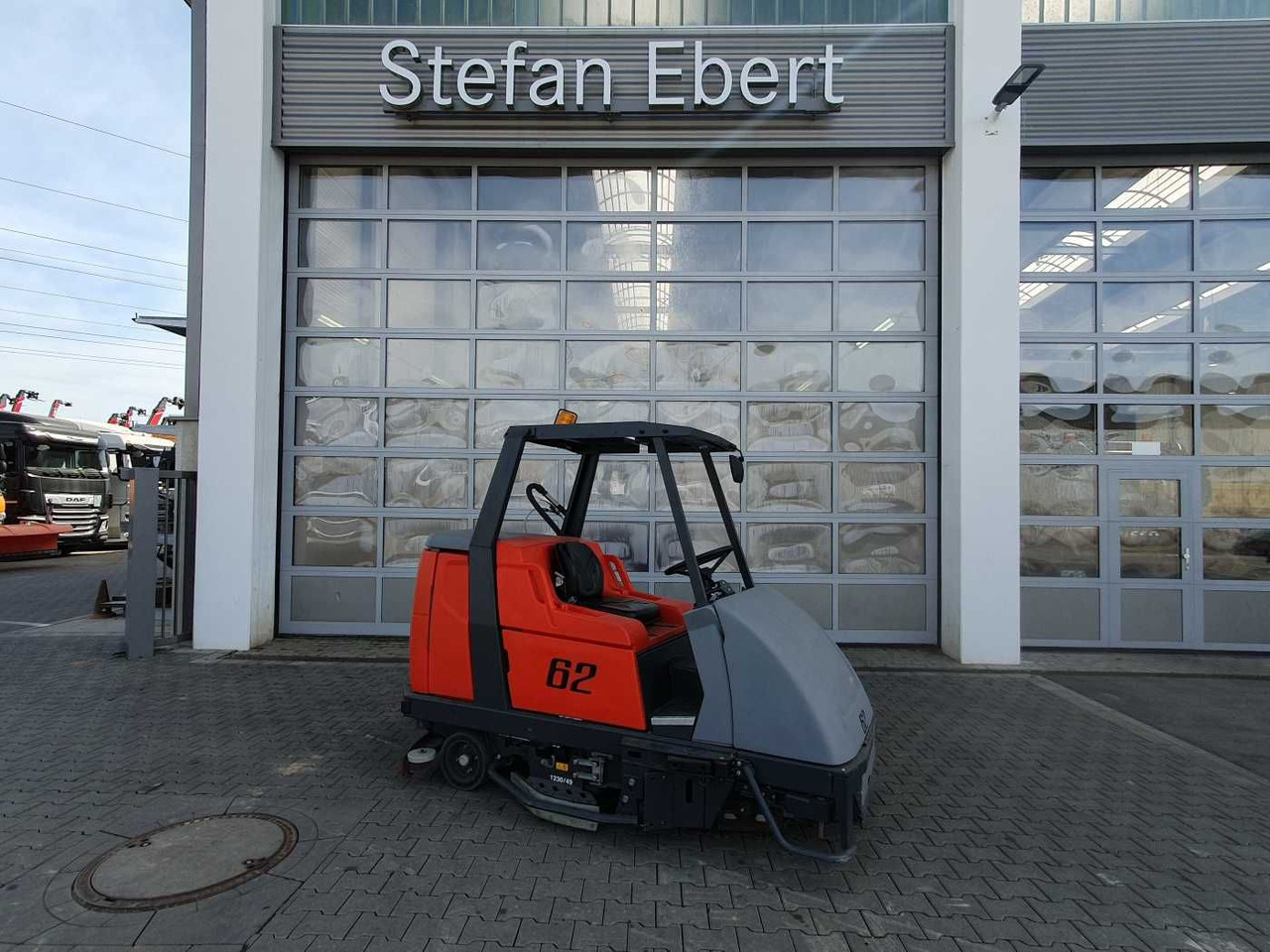 Hako Scrubmaster B310 R CL / nur 418h! / 2016 - Podlahový mycí stroj: obrázek 1 Hako Scrubmaster B310 R CL / nur 418h! / 2016 - Podlahový mycí stroj: obrázek 1
