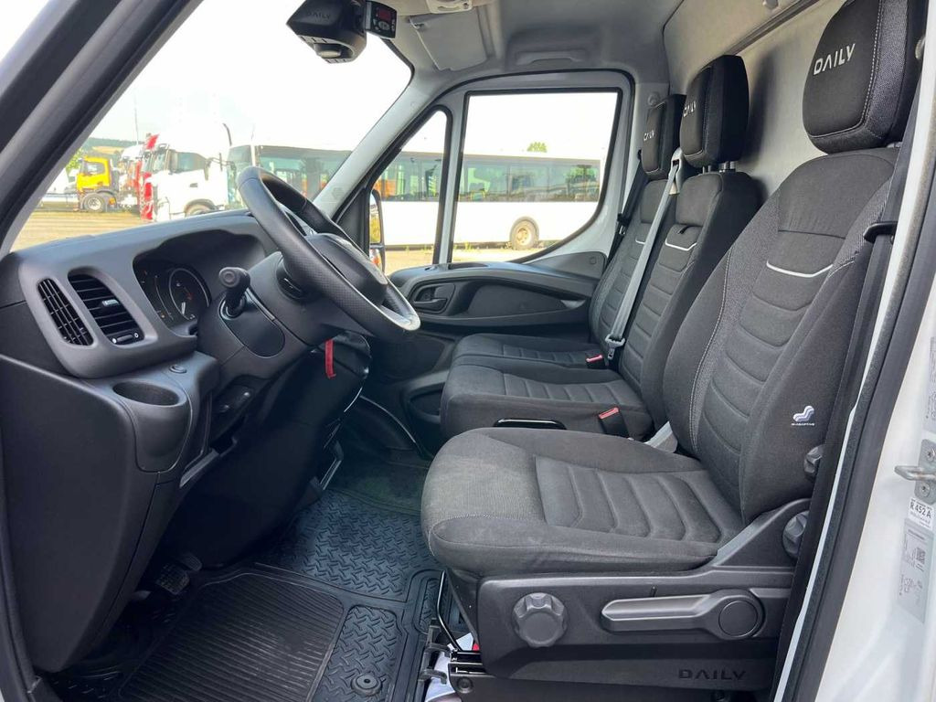 Chladící dodávka Iveco 35S14 A8 CNG Koffer *3-Sitze*Klima*Automatik* Iveco 35S14 A8 CNG Koffer *3-Sitze*Klima*Automatik*: obrázek 11 Chladící dodávka Iveco 35S14 A8 CNG Koffer *3-Sitze*Klima*Automatik* Iveco 35S14 A8 CNG Koffer *3-Sitze*Klima*Automatik*: obrázek 11