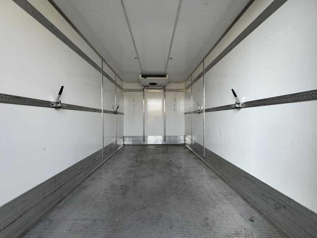 Chladící dodávka Iveco 35S14 A8 CNG Koffer *3-Sitze*Klima*Automatik* Iveco 35S14 A8 CNG Koffer *3-Sitze*Klima*Automatik*: obrázek 7 Chladící dodávka Iveco 35S14 A8 CNG Koffer *3-Sitze*Klima*Automatik* Iveco 35S14 A8 CNG Koffer *3-Sitze*Klima*Automatik*: obrázek 7