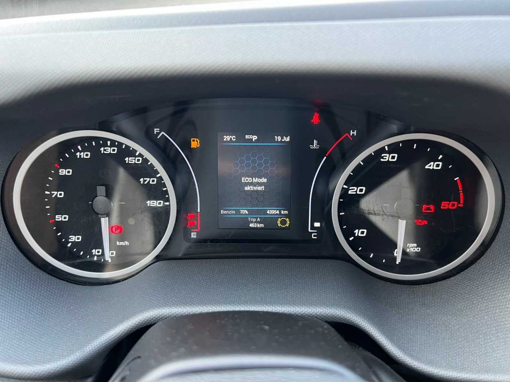 Chladící dodávka Iveco 35S14 A8 CNG Koffer *3-Sitze*Klima*Automatik* Iveco 35S14 A8 CNG Koffer *3-Sitze*Klima*Automatik*: obrázek 12 Chladící dodávka Iveco 35S14 A8 CNG Koffer *3-Sitze*Klima*Automatik* Iveco 35S14 A8 CNG Koffer *3-Sitze*Klima*Automatik*: obrázek 12