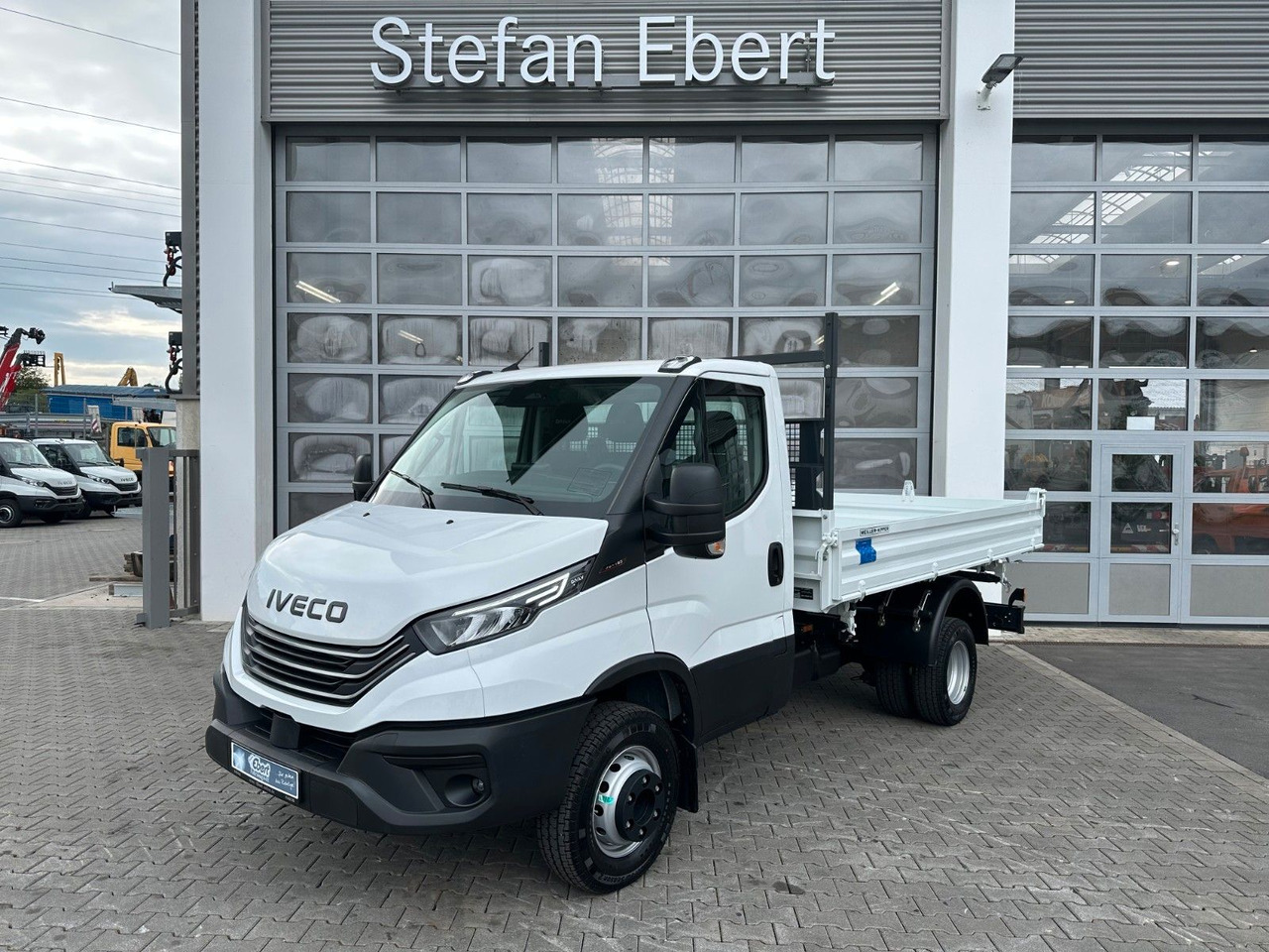 Iveco 70C18H 3-S.-Kipper Meiller *R3.450mm*2xAHK* - Dodávka sklápěč: obrázek 1 Iveco 70C18H 3-S.-Kipper Meiller *R3.450mm*2xAHK* - Dodávka sklápěč: obrázek 1