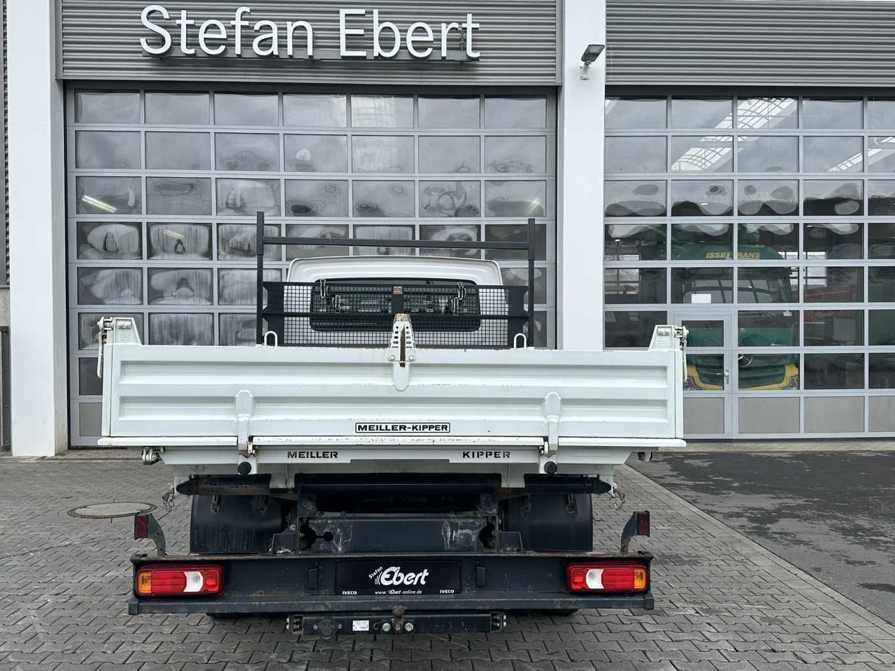 Iveco 70C18H 3-S.Kipper *R.3750mm*7Sitze*AHK* - Dodávka sklápěč: obrázek 4 Iveco 70C18H 3-S.Kipper *R.3750mm*7Sitze*AHK* - Dodávka sklápěč: obrázek 4