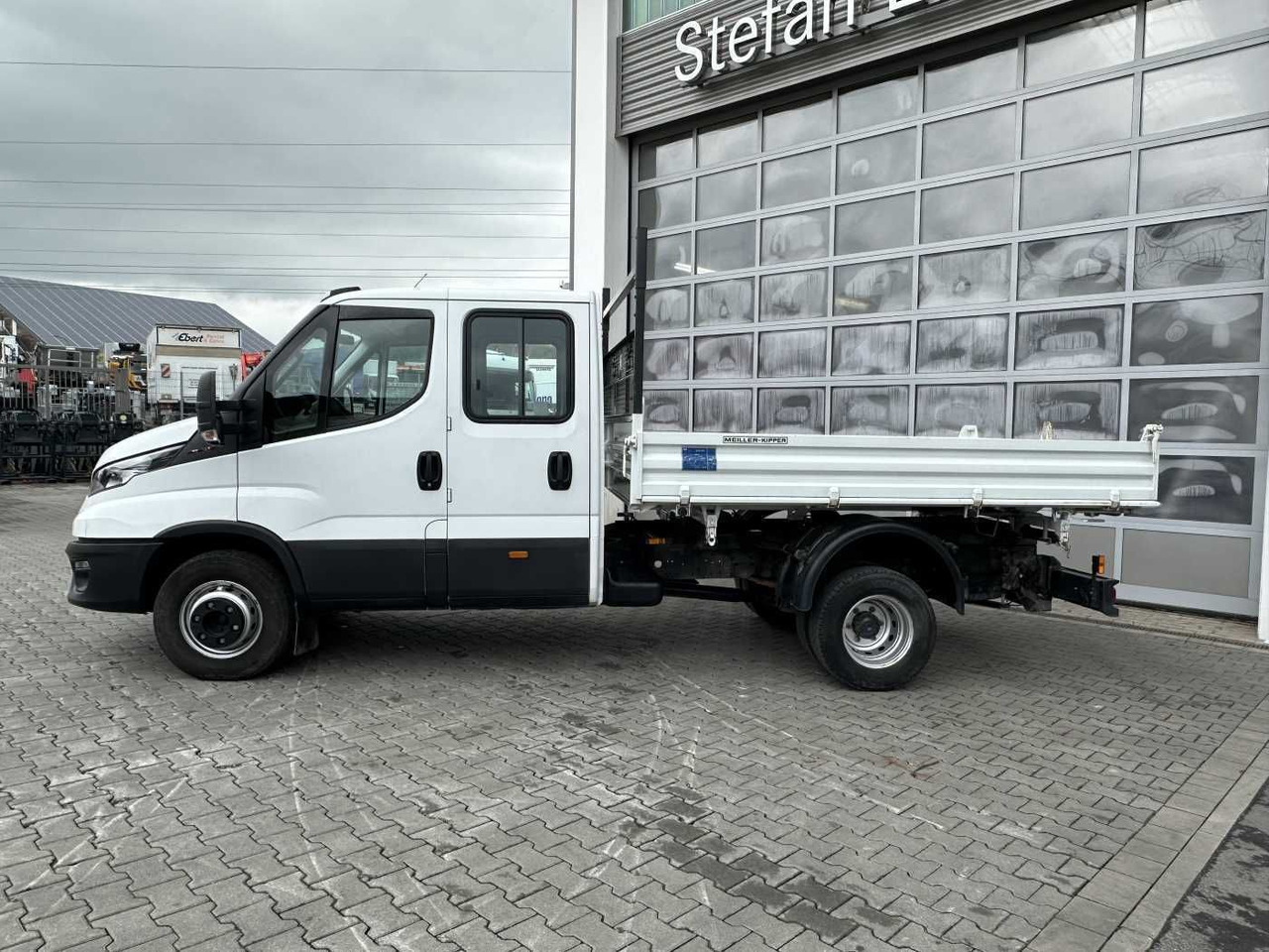 Iveco 70C18H 3-S.Kipper *R.3750mm*7Sitze*AHK* - Dodávka sklápěč: obrázek 2 Iveco 70C18H 3-S.Kipper *R.3750mm*7Sitze*AHK* - Dodávka sklápěč: obrázek 2
