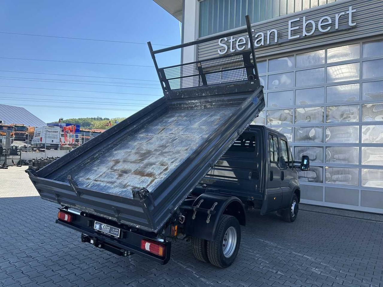 Iveco 70C18H Meiller 3-S.Kipper *R.3750mm*7Sitze*AHK* - Dodávka sklápěč: obrázek 4 Iveco 70C18H Meiller 3-S.Kipper *R.3750mm*7Sitze*AHK* - Dodávka sklápěč: obrázek 4